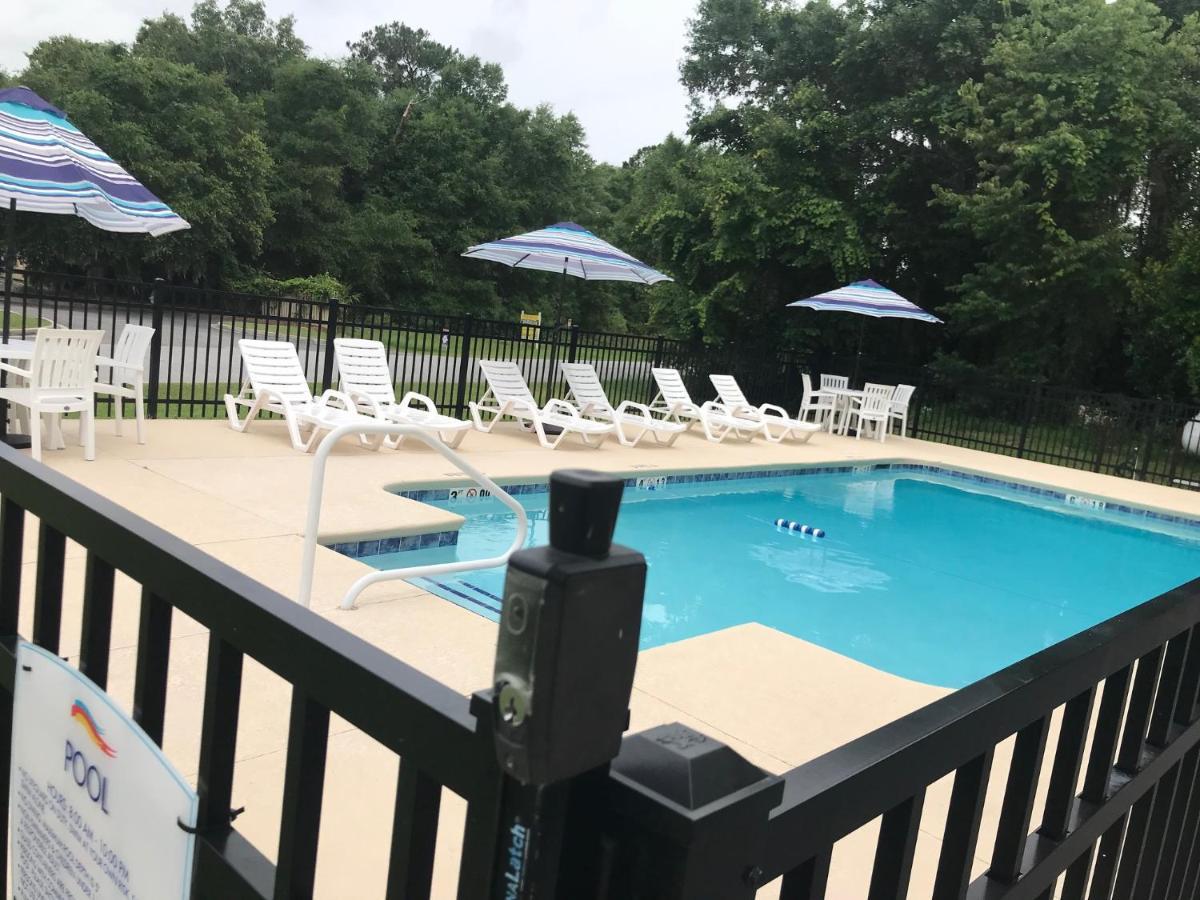 Baymont By Wyndham Lake Park Valdosta I75 Extérieur photo